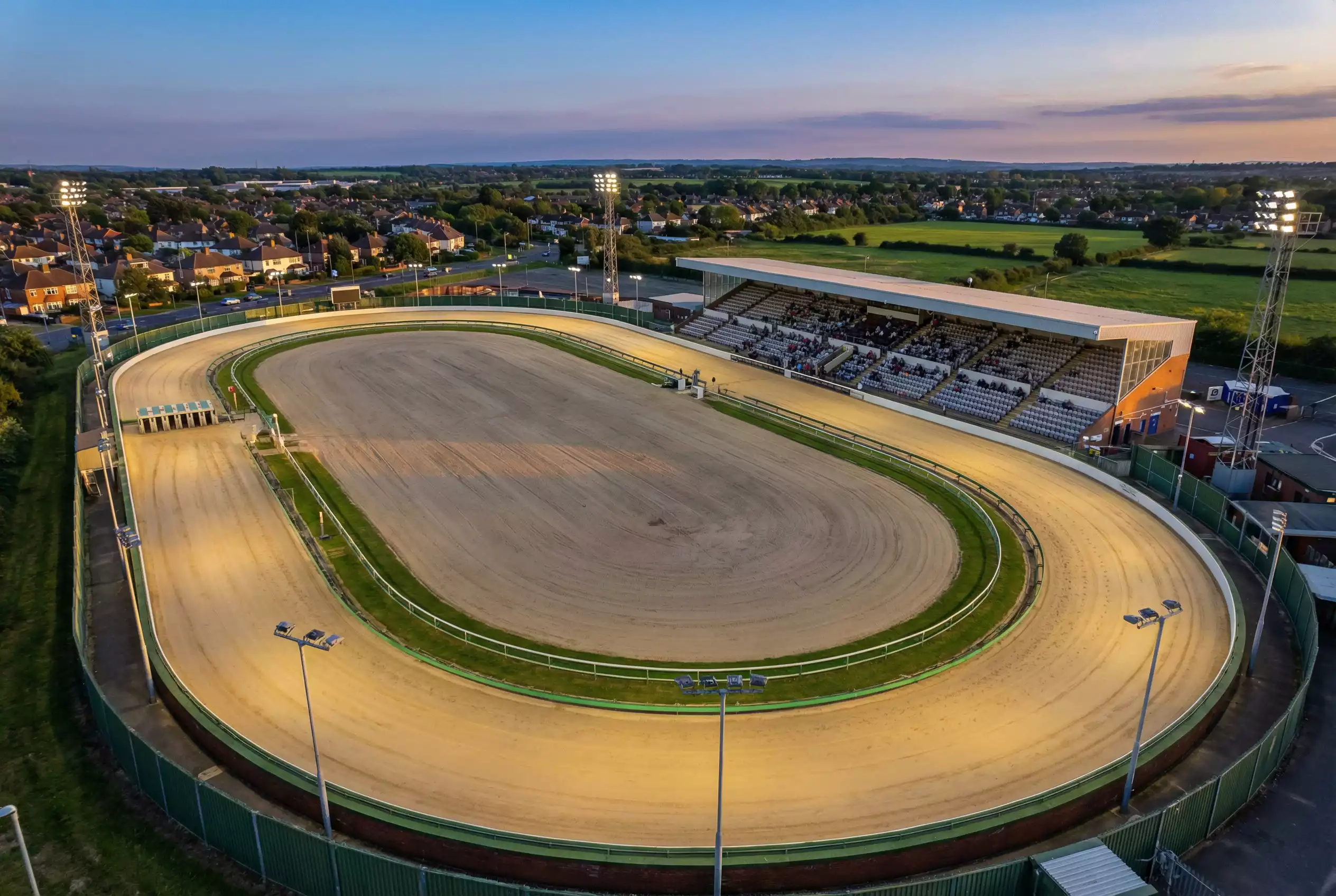 UK greyhound tracks stadium profiles and trap performance guide